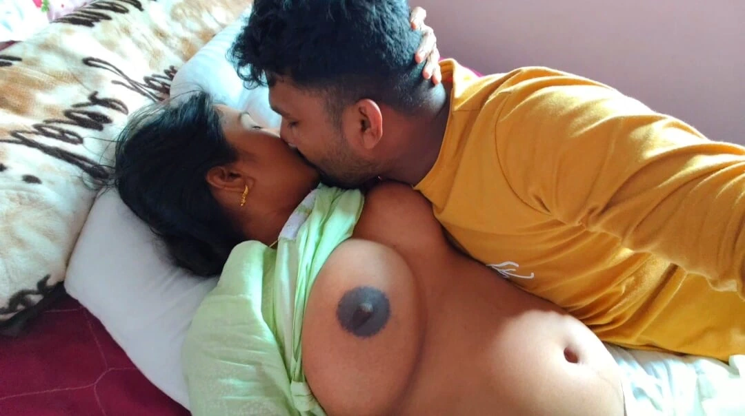 Hot Bhabhi & Hot Boy Creampi Pussy Fucking Young Boy – Beautiful Bhabhi Boobs Suking Young College Boy – Hot Desi Xxx Hindi .