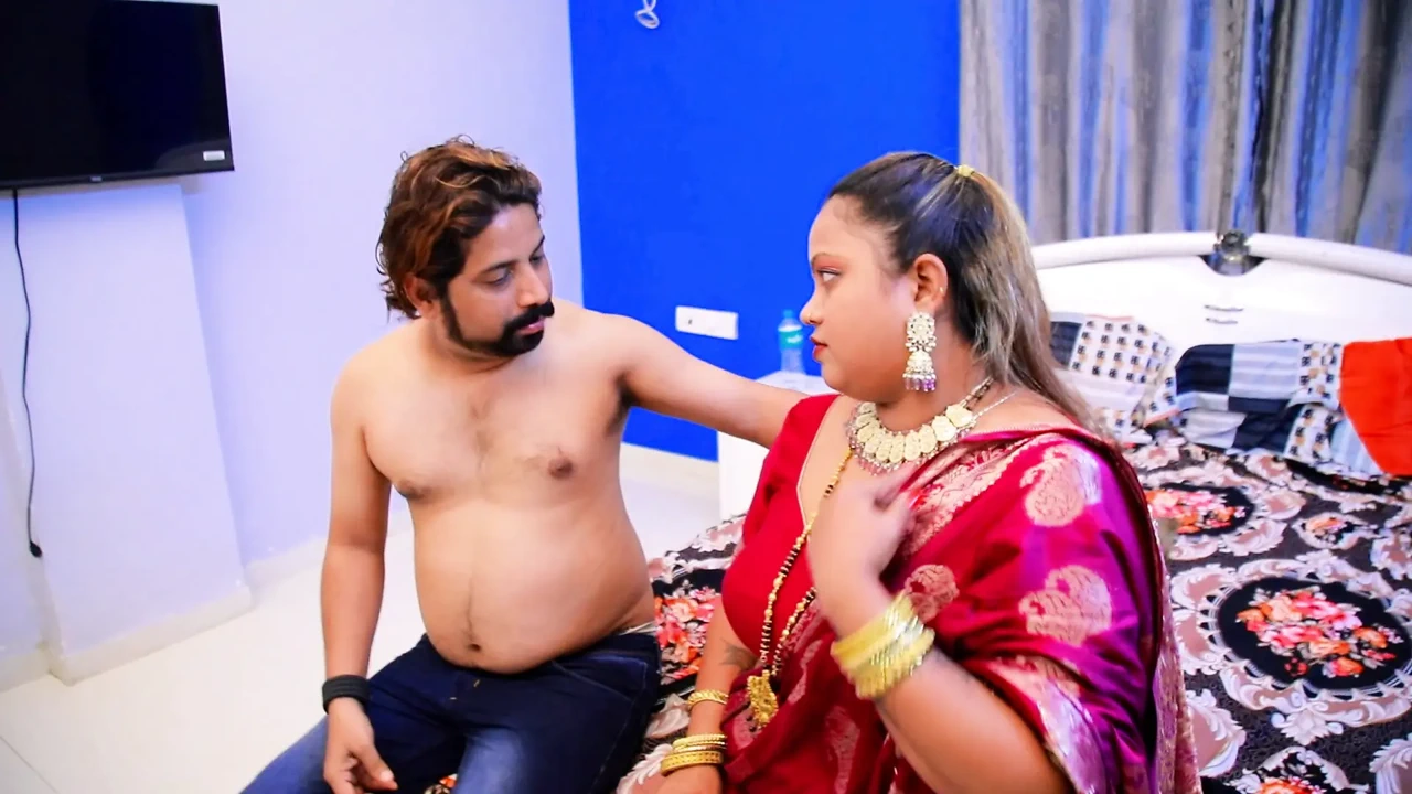 Boss Ne Piya Bhabhi Ji Ka Dudh Ka Chai..