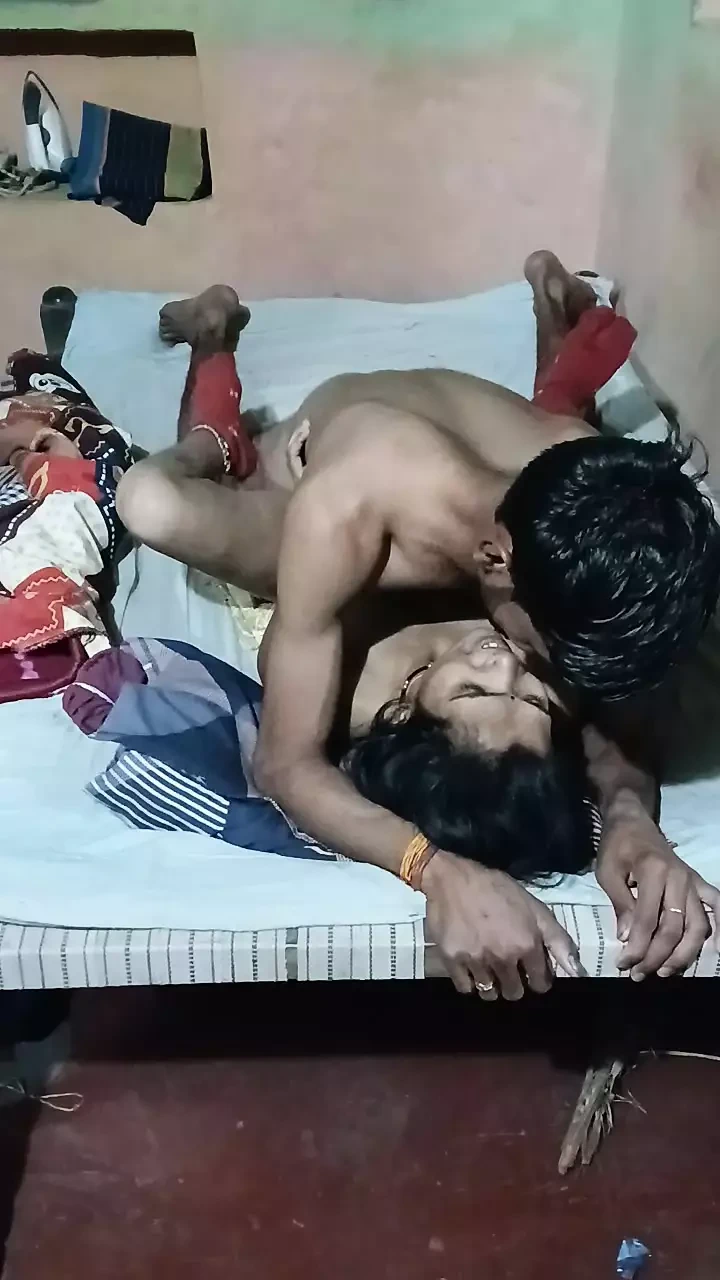 Sexy Video In Room With Bhabi