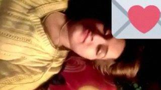 Desi Babe Strips Live For Her Boyfriend On Cam