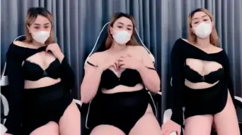 Dmx Dhea Pamer Tubuh Sensual Yang Menggoda