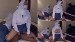 Dua Siswi Sma Beraksi Mesra Di Kamar