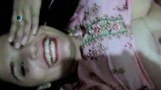 Karachi Aunty’s Sizzling Nude Video Reveal