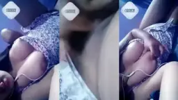 Mawar Montok Dengan Paha Dan Payudara Yang Berisi