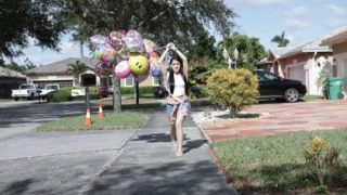 Petite Perfection: Jessica Jewels Fills 99 Balloons