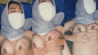 Viral Sensasi: Hijab Dan Masker Putih Yang Menggoda
