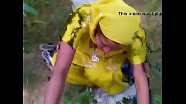 Unfaithful Sister-in-law Taken Hard In The Open Field By Husband’s Brother