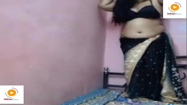 Sultry Indian Bhabhi Live Cam Show With Voluptuous Curves And Intimate Hindi Audio