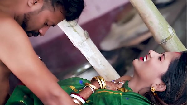Sizzling Village Romance: Bhabhi’s Secret Rendezvous With Devar In The Wild