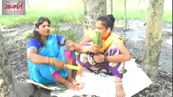 ग्रामीण महिलाओं की गुप्त प्यास बुझाने की अंतरंग विधियाँ