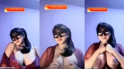 Bidadari Berpayudara Besar Dan Menggoda