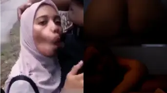 Hijab Cantik Menggoda Di Kostan, Bercinta Hingga Puas Di Alam Terbuka