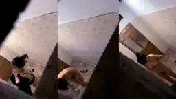 Mengintip Adik Teman Yang Cantik Dan Menggoda Saat Mandi
