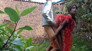 Outdoor Desi Encounter: Bhabhi’s Forbidden Pleasure Unleashed