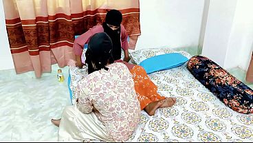 Sultry Indian Bhabhi’s Intimate Solo Pleasure Session
