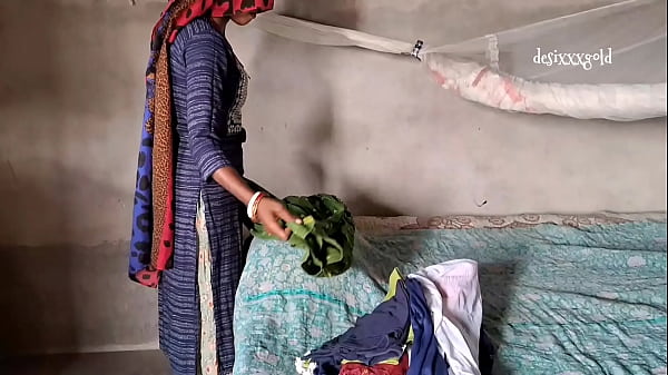 Devar Bhabhi Ko Chod Raha Hai Cream Lagakar Role Play Sex Video Hindi Mein