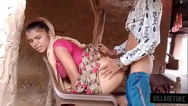 Desi Bhabhi’s Intimate Backdoor Encounter