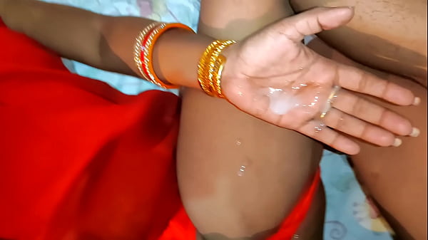 देसी एक्सएक्सएक्स की गर्म नई हार्ड एनल से हिंदी में पहली बार डालकर धीरे गाड़ में पेल दिया