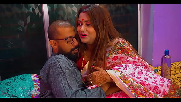 Sizzling Desi Wife’s Anniversary Seduction: A Night Of Passionate Romance