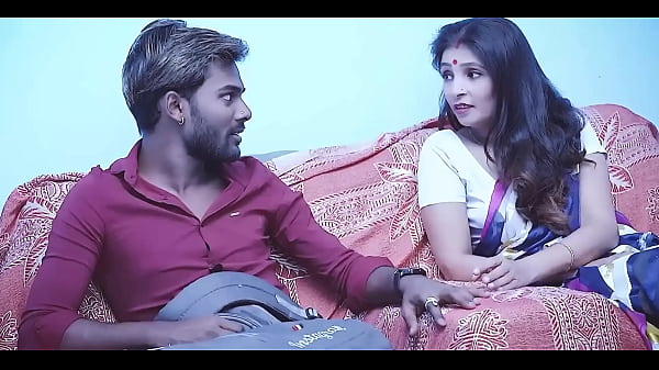 Passionate Stepfamily Encounter: Intimate Hindi Whispers