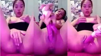 Anggi Nakal, Colok Semua Lubang Pakai Dildo Sampai Keluar Air