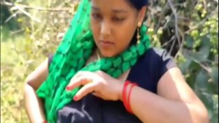 Landlord Pounds His Hardworking Maid In The Bushes – Desi Fucking Clip