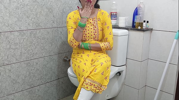Indian Hot Step Mom Fucks Step Son Dirty In The Washroom With Hindi Audio