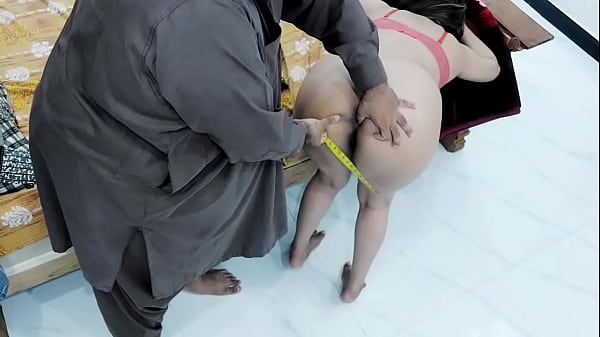Indian Tailor Ramming Village Gawar Girl’s Big Round Ass Like A Slut, Hard And Rough Doggy Style With Clear Hindi Dirty Talk