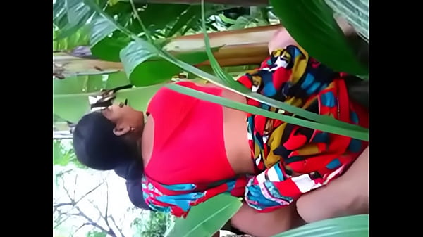 Indian Desi Village Girls Get Naughty With Farmers In The Fields