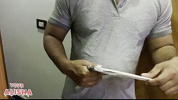 Bhabhi Ne Postman Ko Apni Choot Mein Ungli Karte Hue Dekh Liya…