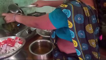 Indian Housewife Spices Things Up With Her Boyfriend In The Kitchen