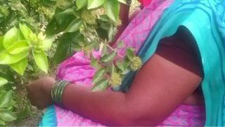 Indian Bhabhi Outdoor Fuck In Village