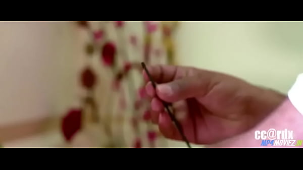 हिंदी में बोल, जैसे तू मुझे गीली रातों में सिखाता है