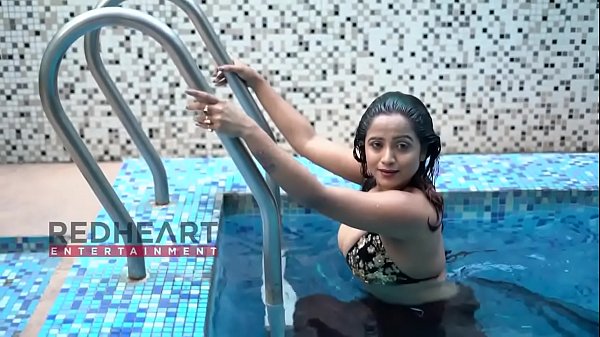 Bhabhi Ka Swimming Pool Mein Chudai Ka Exclusive Video, Full Masti Ke Saath