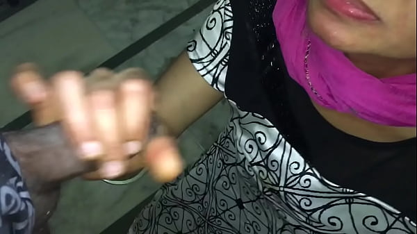 Cum-drunk Desi Bhabhi Guzzles Every Last Drop, Swallowing Deep Like A Dirty Gujarati Slut