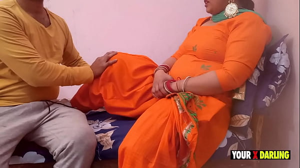 Punjabi Bhabhi Gets Fucked Non-stop By Her Servant Bihari Ramu