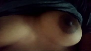 Desi Slut Strips Bare And Flaunts Her Real Tits
