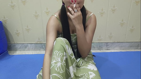 18 साल की नग्न पोर्न वीडियो में हस्तमैथुन करती हुई जब स्टेपब्रदर आया और उसकी सेक्सी टीन स्टेपसिस के लिए उत्तेजित हो गया हिंदी ऑडियो में